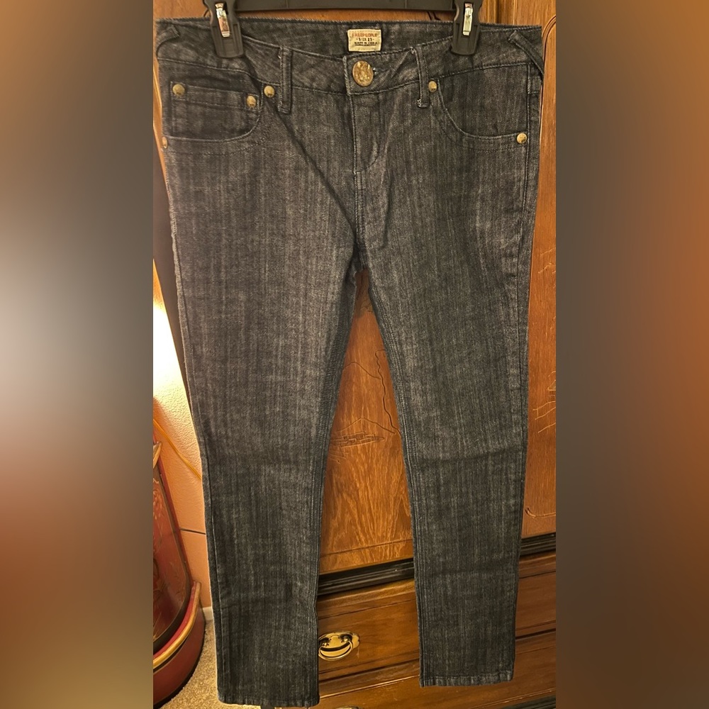 NWOT Free People black skinny jeans size 29!